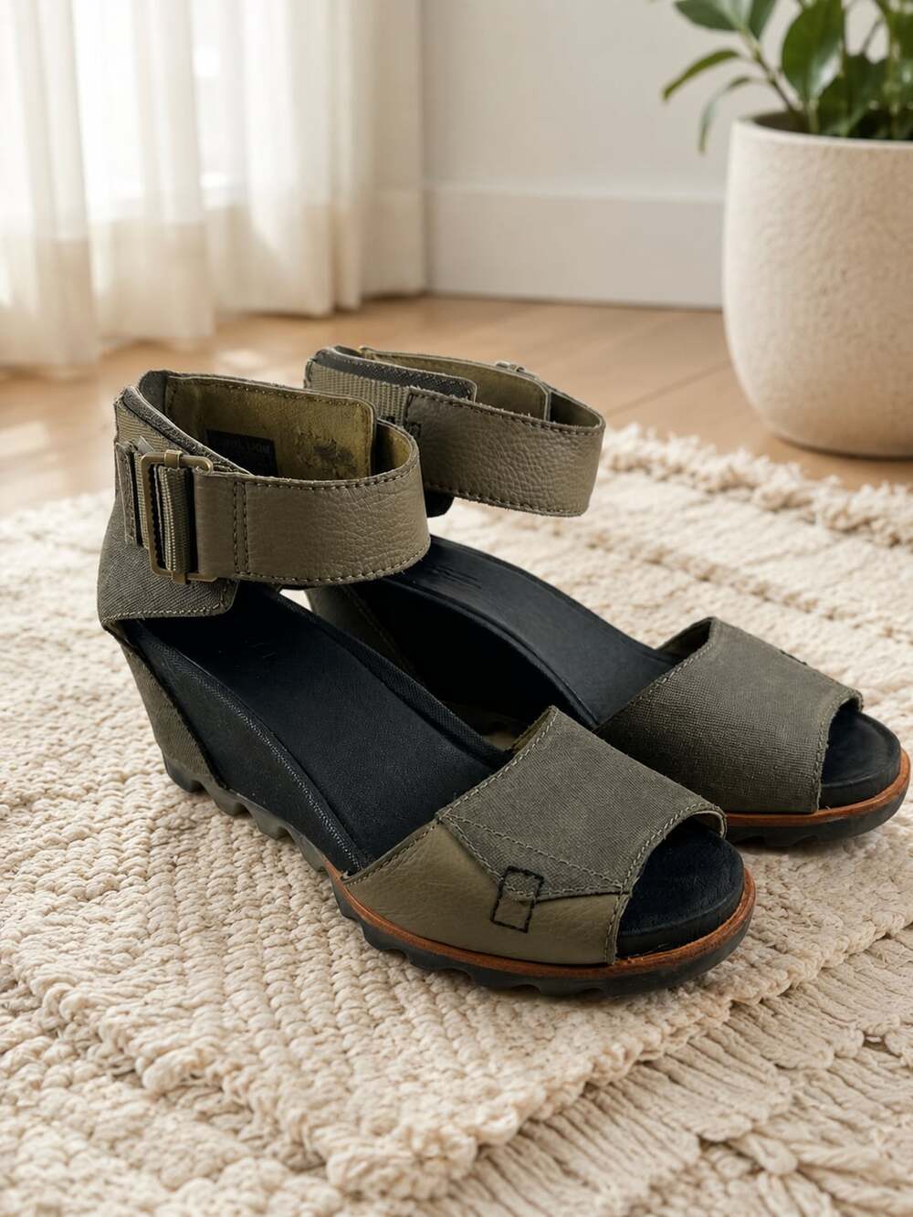Sorel Cameron Flatform Wedge Sandals Green Canvas Leather Ankle Strap Size 8